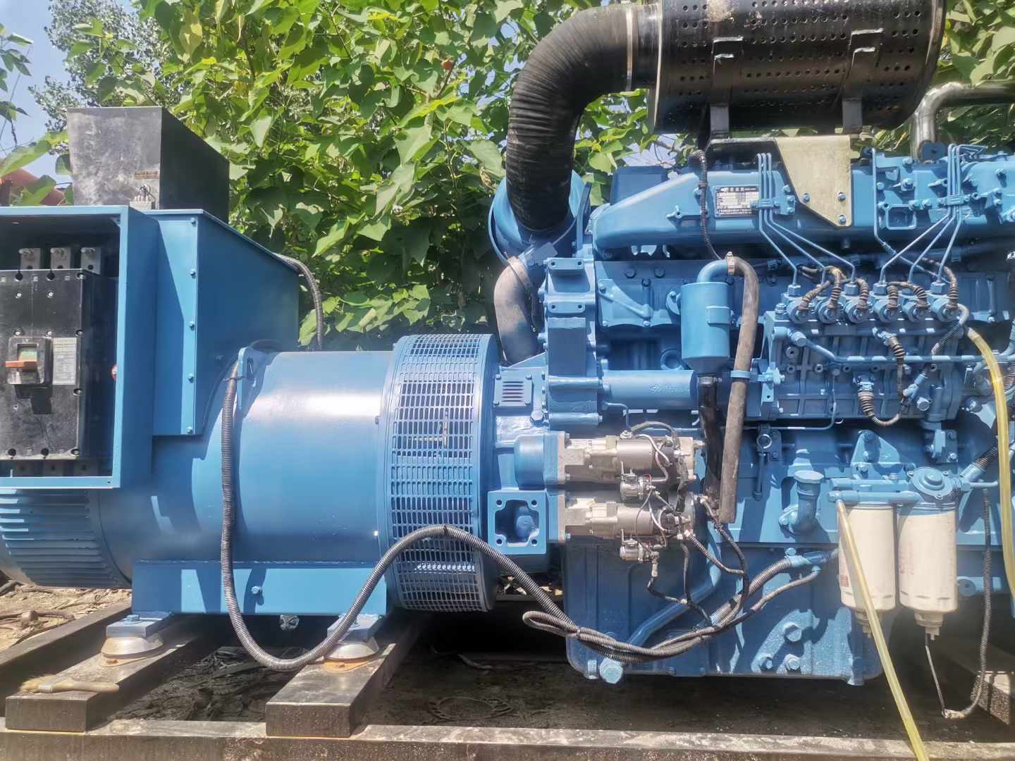 汪清详细说明降低 800kW 柴油发电机输出电流波动的方法